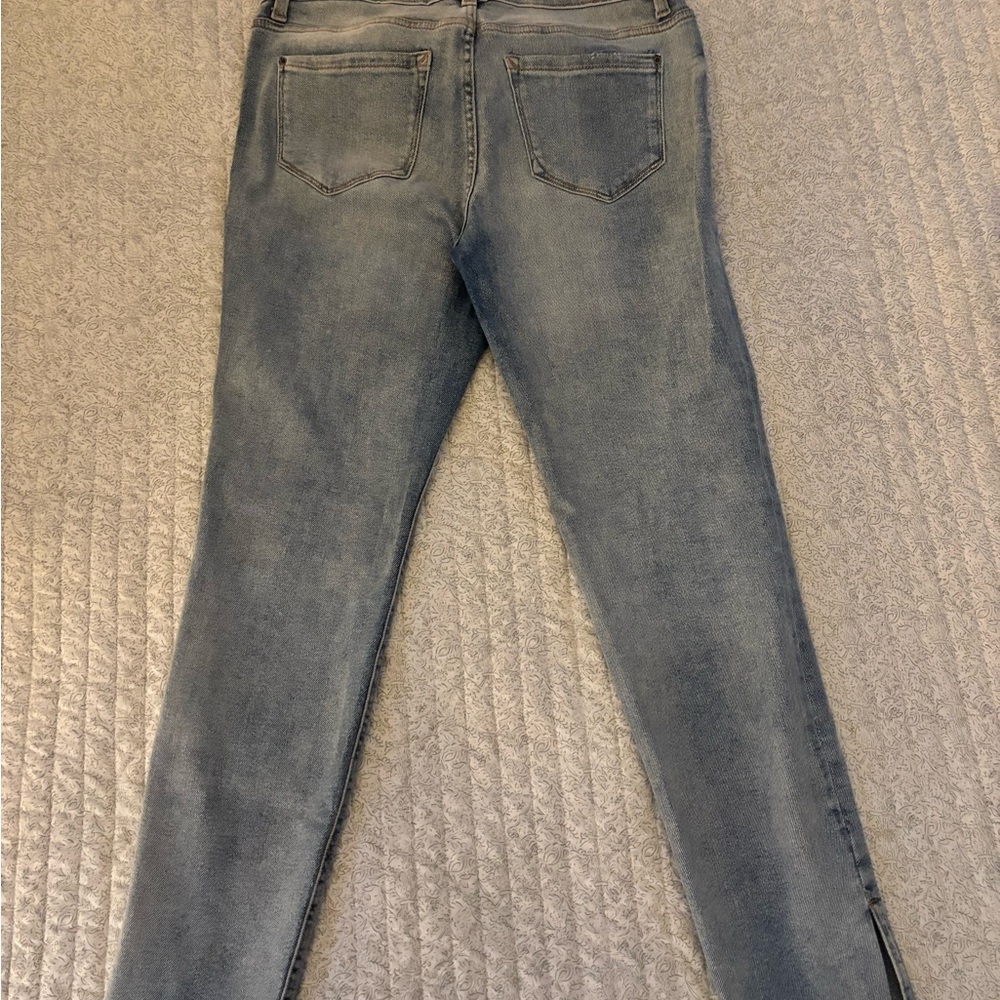 Kensie Women's Skinny Jeans - Picture 4 of 4